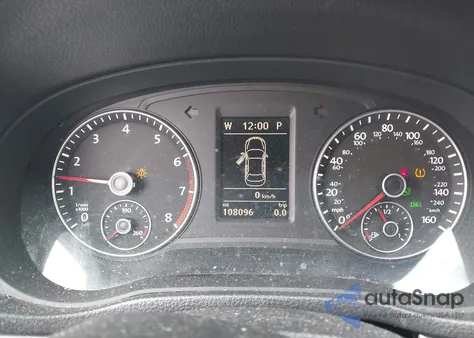 2013 Volkswagen Passat 2.5L Se z USA, uszkodzony, nr VIN 1VWBP7A3XDC019162